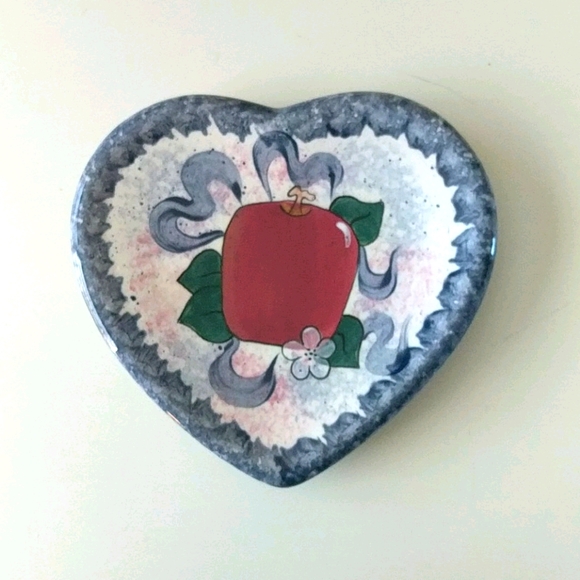 Heart and apple decor / decoration folk country